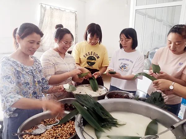 粽子飄香 塞滿幸福 | 騰飛鑄鋼祝大家端午節安康！